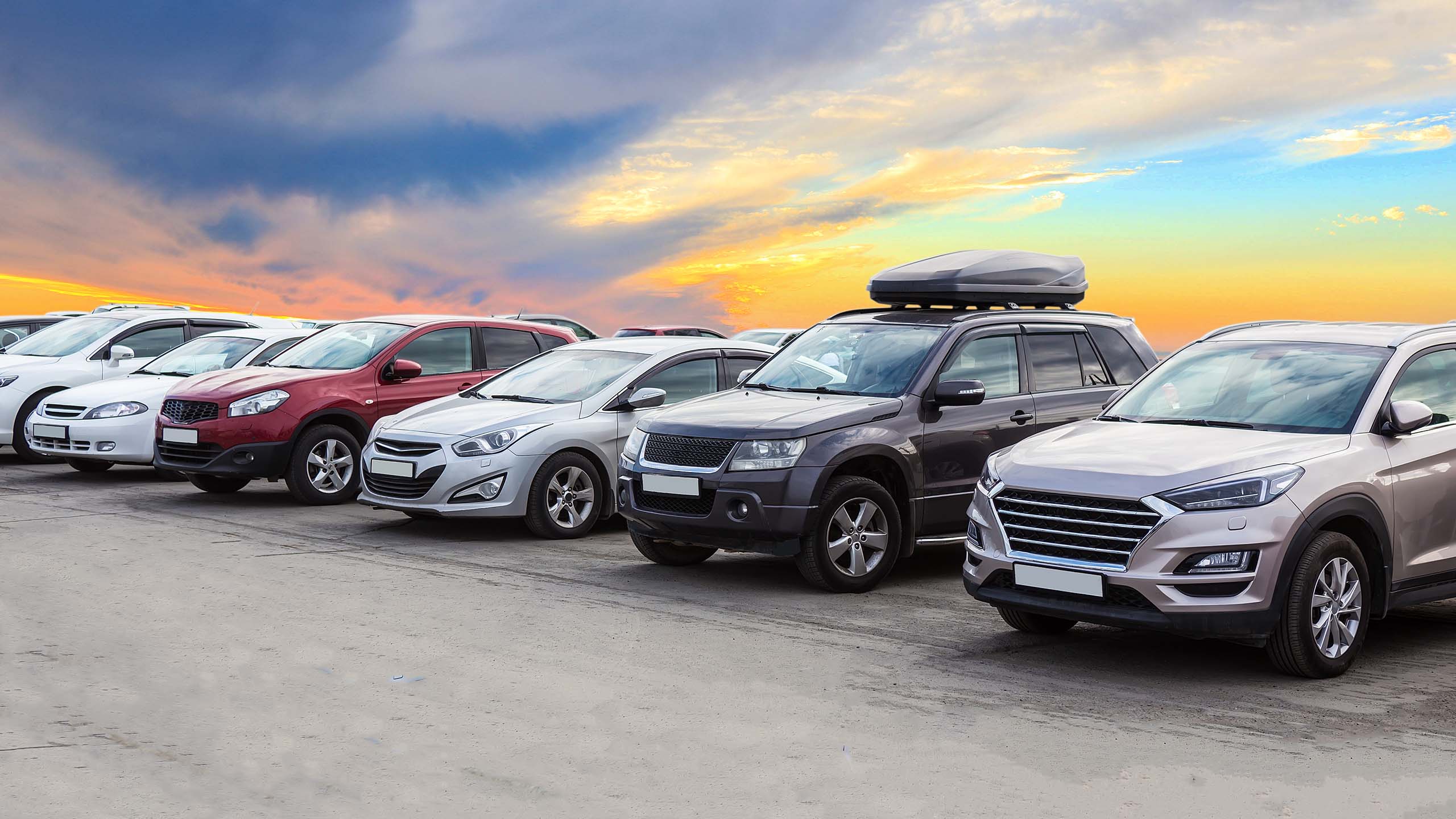 Should You Buy an SUV or a Sedan for Dubai Roads?